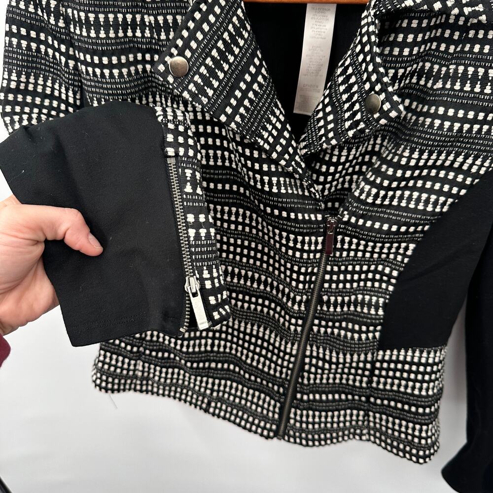 CHICO'S  Black & White Stripe Textured Moto Zip Up Jacket // 0 - Picture 7 of 10